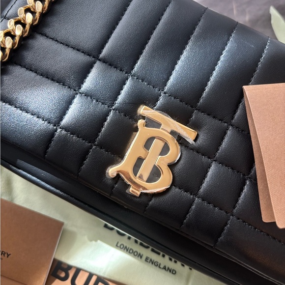 Burberry Black Quilted Shoulder Lola Bag with Gold Chain - Picture 2 of 7